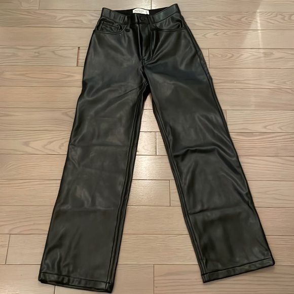 Never worn Abercrombie leather pants size 24 - Picture 1 of 2